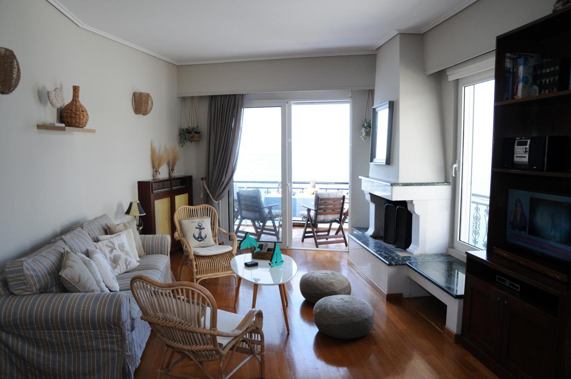 Amazing Condo By The Beach Loutráki Extérieur photo