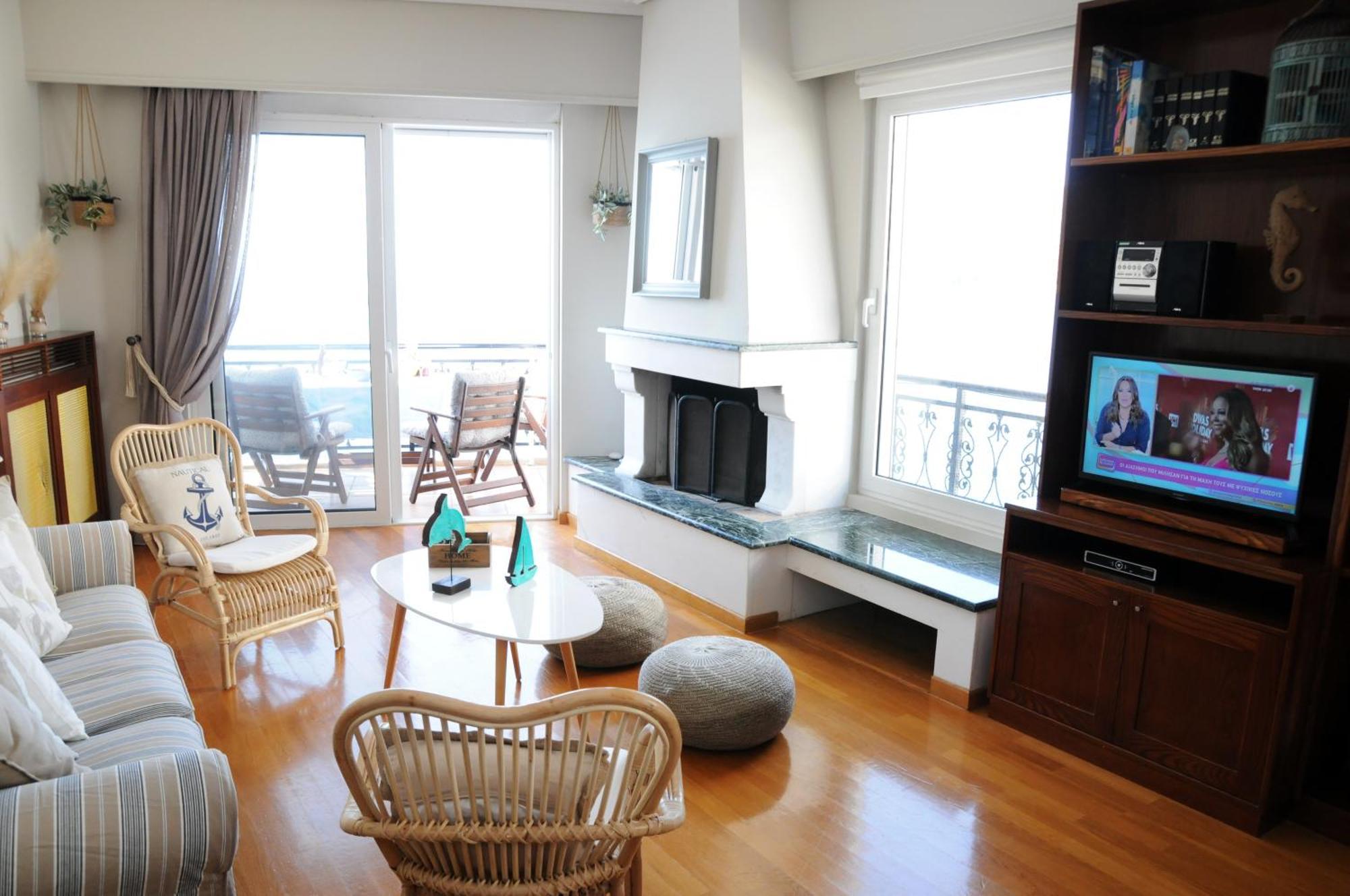 Amazing Condo By The Beach Loutráki Extérieur photo